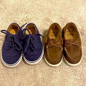 Two pairs of Janie & Jack shoes. Navy suede sneakers & boat shoes Sz 4 Toddler